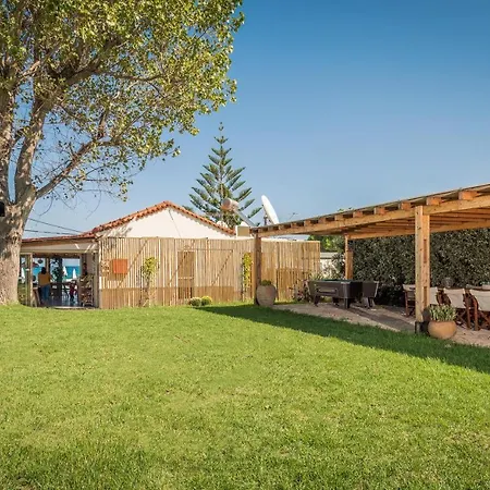 Apartahotel Paradise Elegant Apartments, By Zantewize