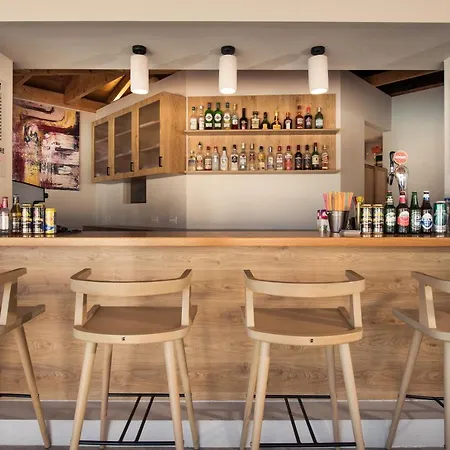 Paradise Elegant Apartments, By Zantewize 4*