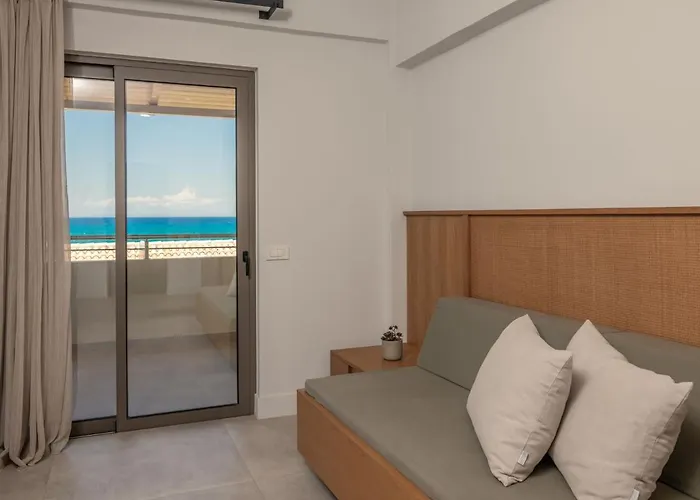 Paradise Elegant Apartments, By Zantewize 4*