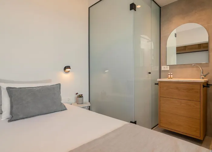 Paradise Elegant Apartments, By Zantewize 4*