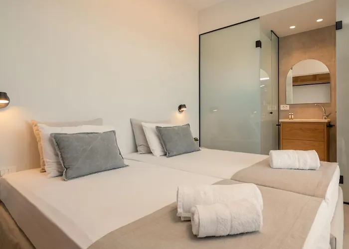 Paradise Elegant Apartments, By Zantewize Alykes (Zakynthos)