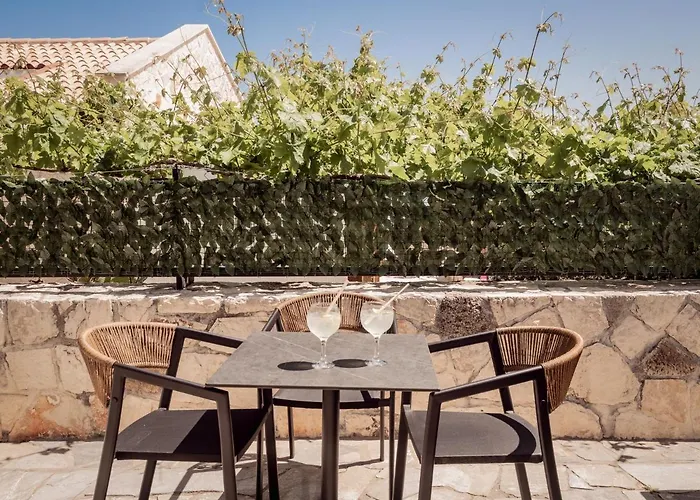 Lägenhetshotell Paradise Elegant Apartments, By Zantewize 4*